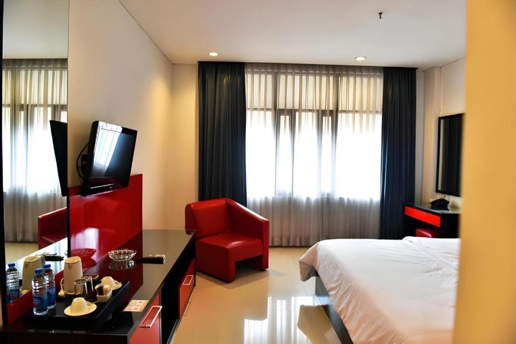 Hotel Cemerlang Bandung Eksteriør bilde