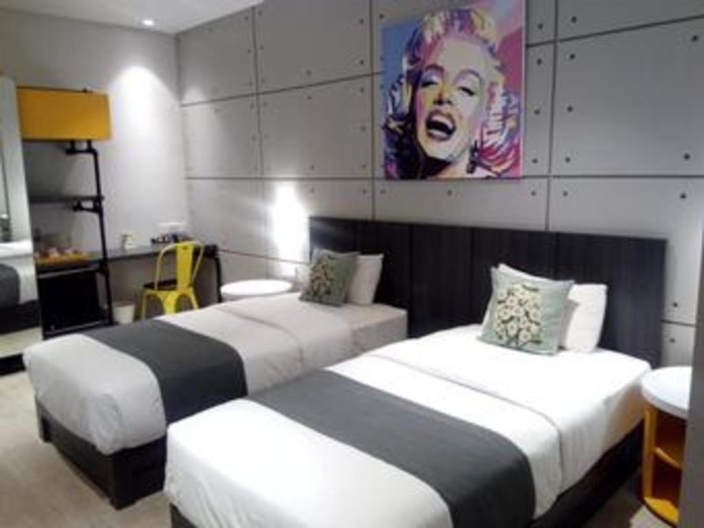 Hotel Cemerlang Bandung Eksteriør bilde