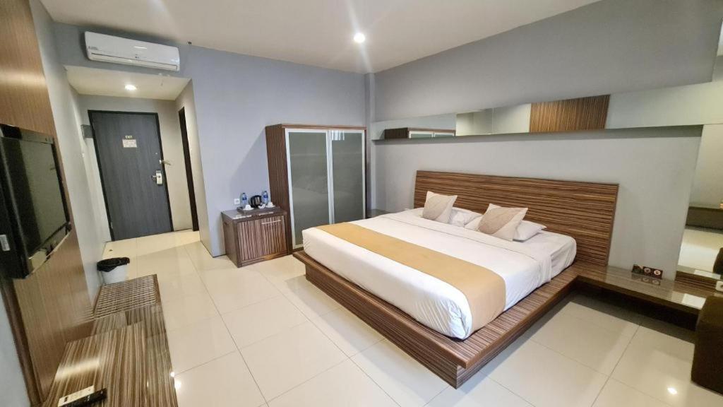 Hotel Cemerlang Bandung Eksteriør bilde