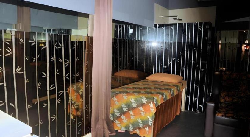 Hotel Cemerlang Bandung Eksteriør bilde